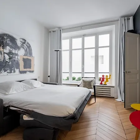Veeve - Orsay Artistry Apartment